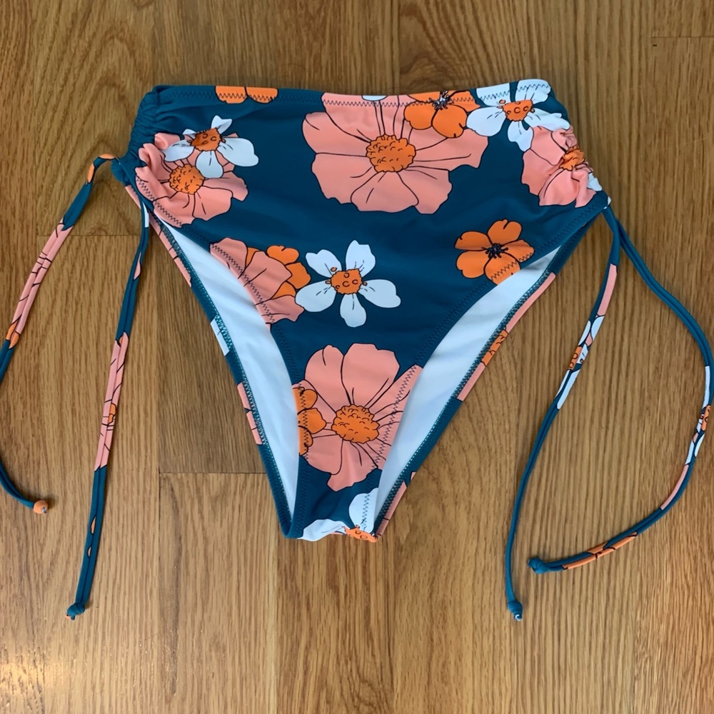 Cupshe Floral High-Waisted Bikini Bottoms, Greenish/Blue and Peach, Size S